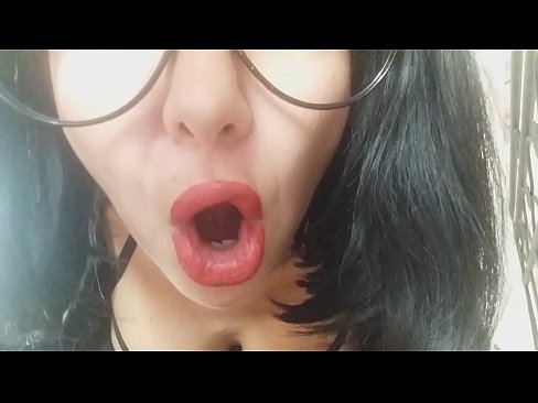 ❤️ Heval, dêya te îro nahêle tu biçî dibistanê... Pir hewcedariya min bi te heye... Super porno li me